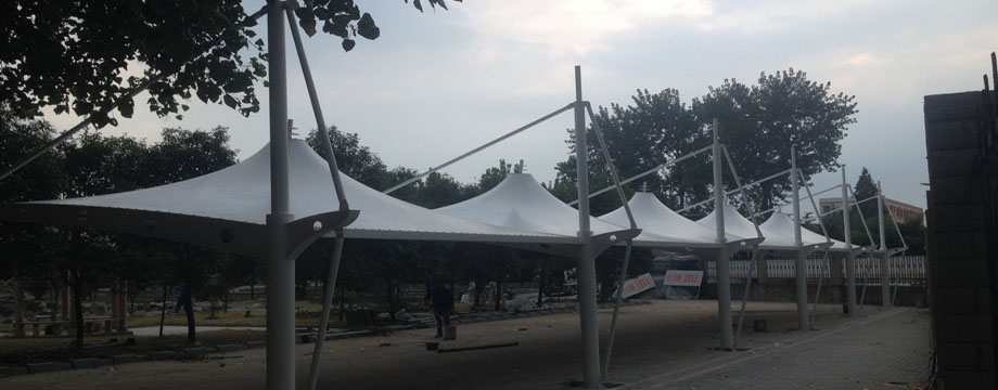 徐州市瓦窑中学帽顶膜结构车棚